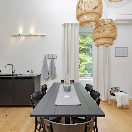 38 Apartment